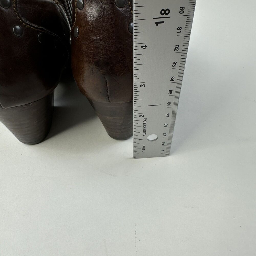 Born Womens Tour Boots sz 8 M Block Heel Bootie Leather Western Brown Studded - Picture 12 of 12